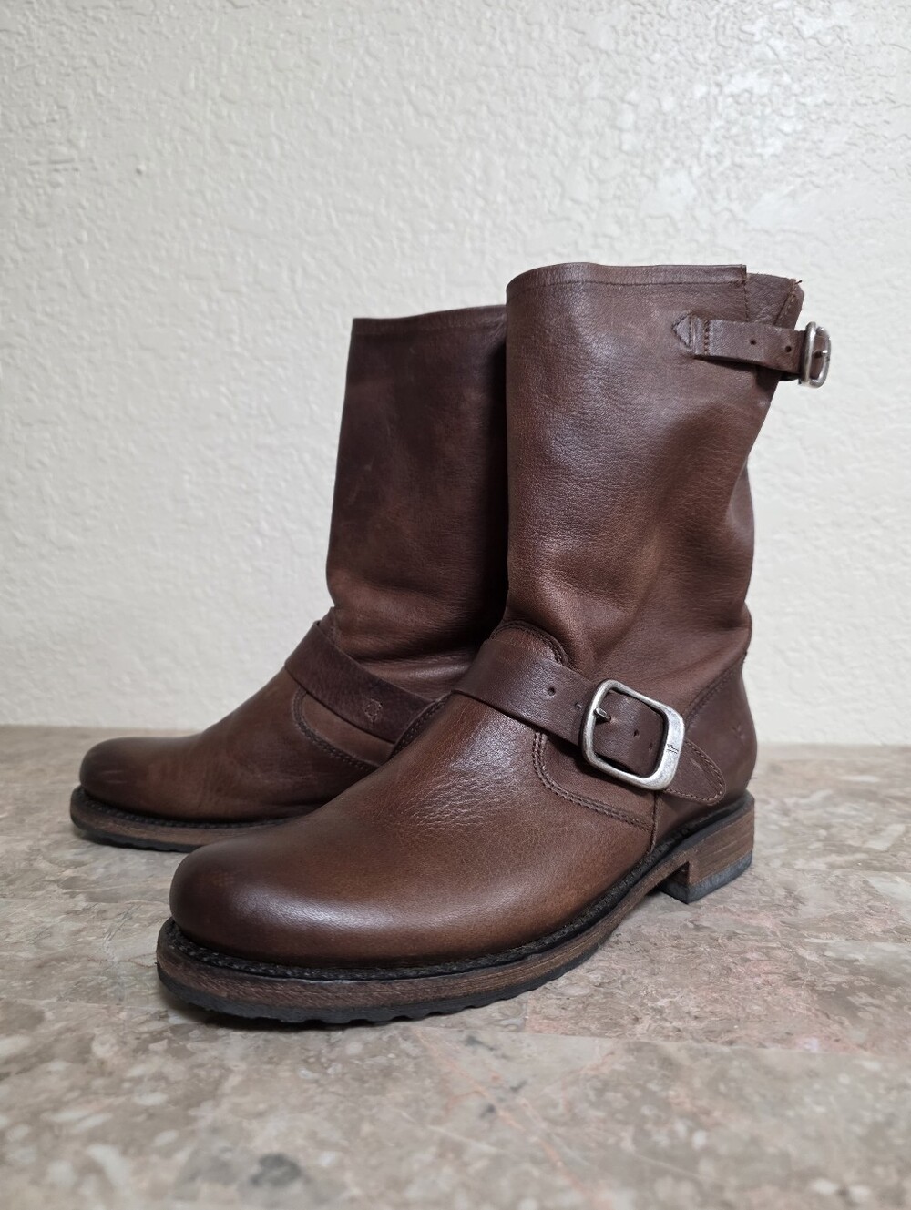Frye Veronica Short Harness Boots Women’s 7.5 Cognac Brown Leather Biker
